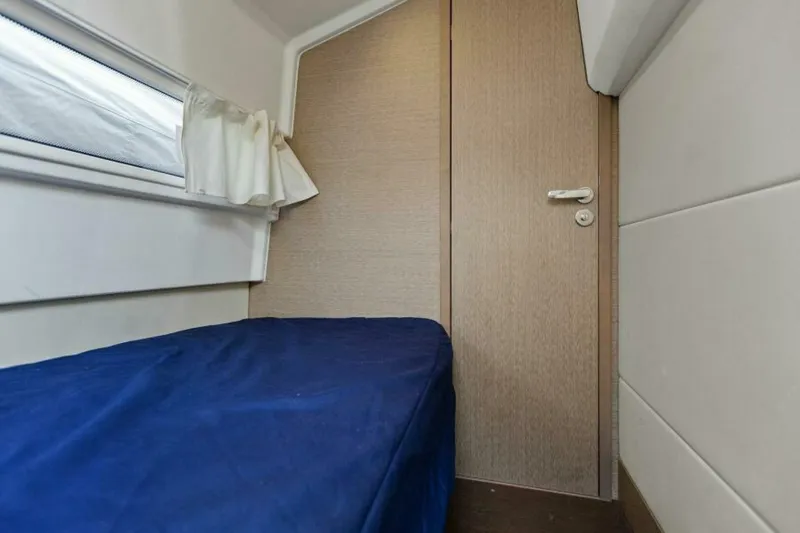 Slide: The Image of 2016 55 Prestige Flybridge - YEE YEE - Crew Quarters - 5377613