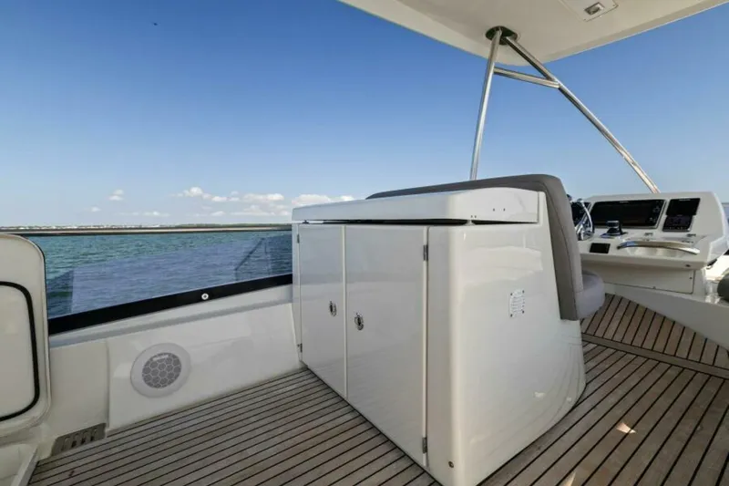 Slide: The Image of 2016 55 Prestige Flybridge - YEE YEE - Flybridge - 5377622