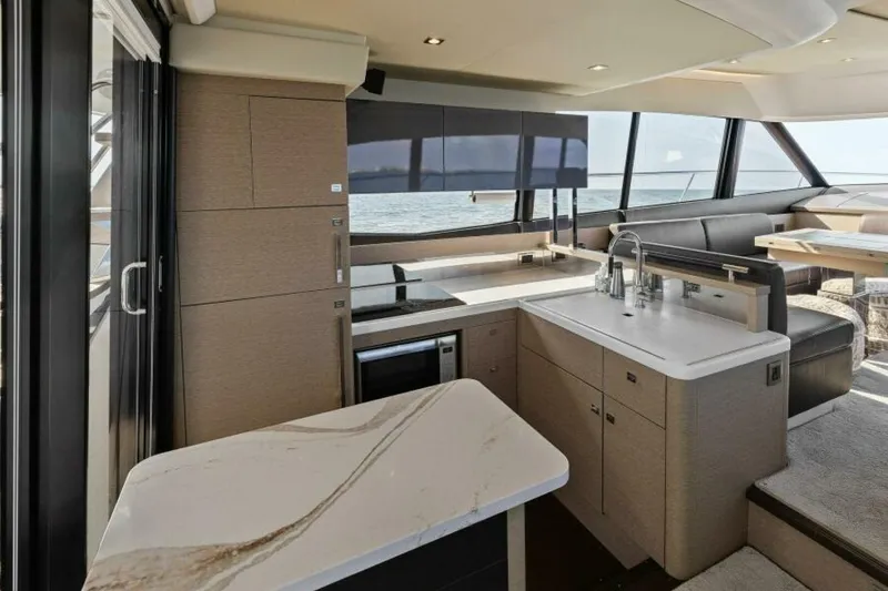 Slide: The Image of 2016 55 Prestige Flybridge - YEE YEE - Galley - 5377585