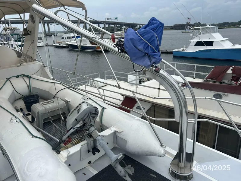 Slide: The Image of 53' DeFever tender davit - 5378383