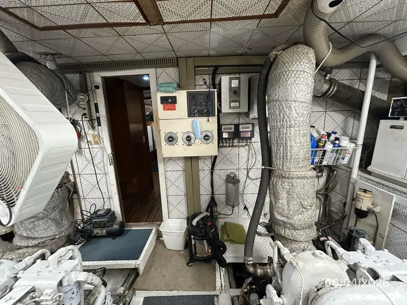 Slide: The Image of 53' DeFever engine room aft - 5378264