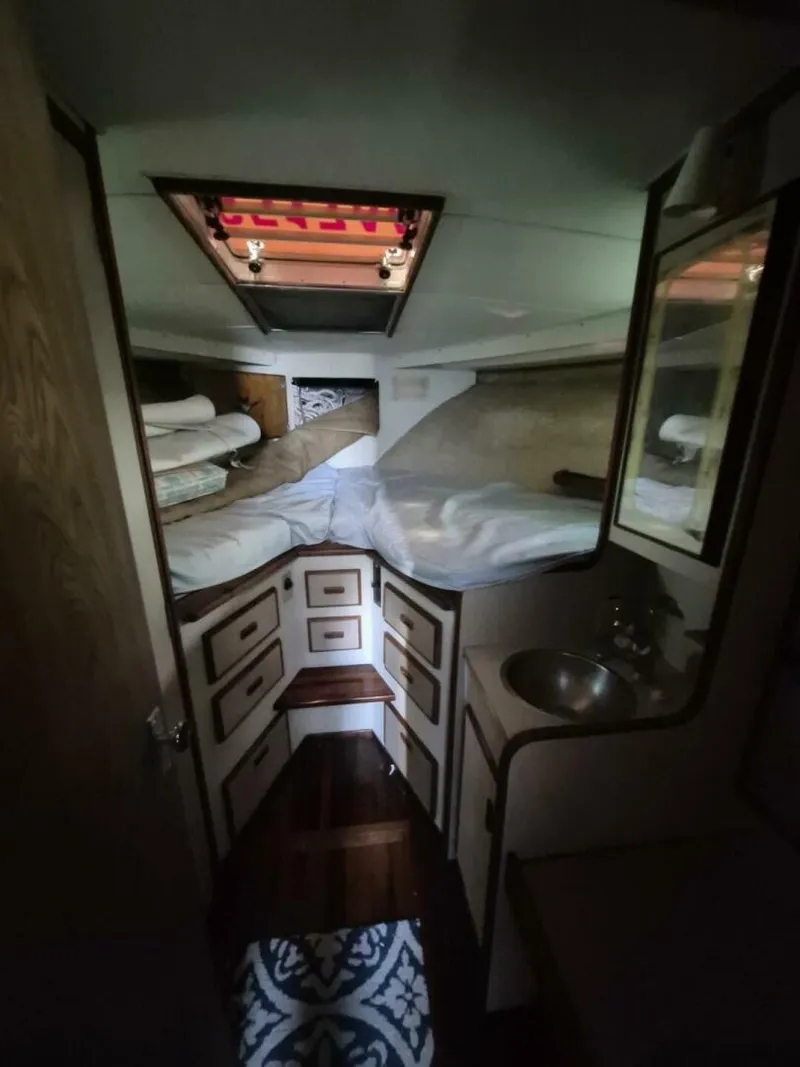 Slide: The Image of Bertram 38 Convertible 1982 - 5378424