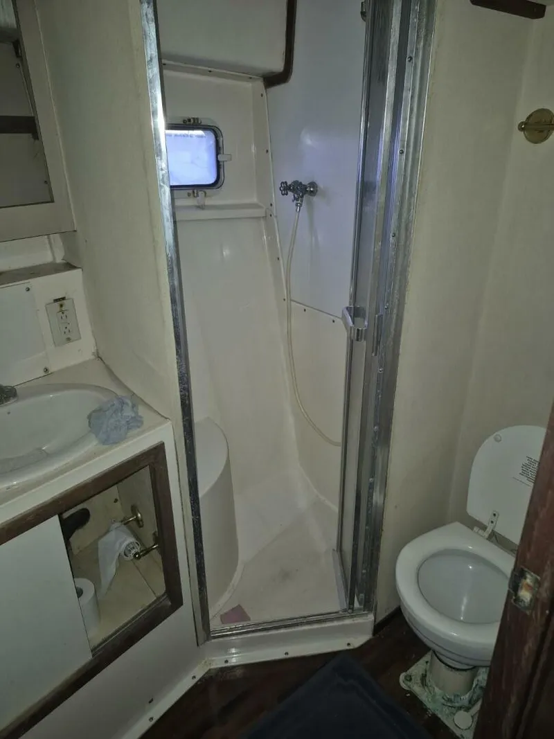 Slide: The Image of Bertram 38 Convertible 1982 - 5378426