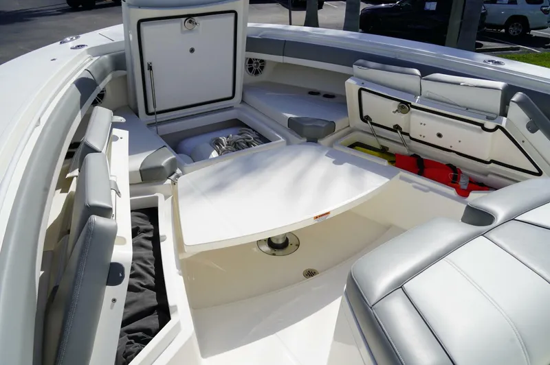 Slide: The Image of Regulator Marine 37 2023 - 5754797