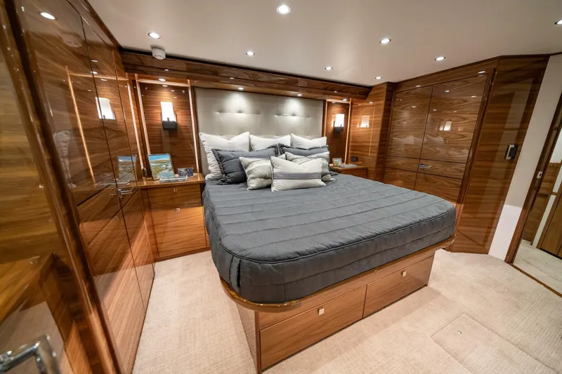 Slide: The Image of Viking 74 Convertible - 5383090