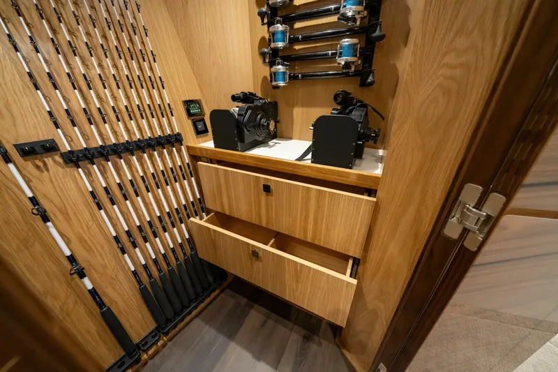 Slide: The Image of Viking 74 Convertible - 5383088