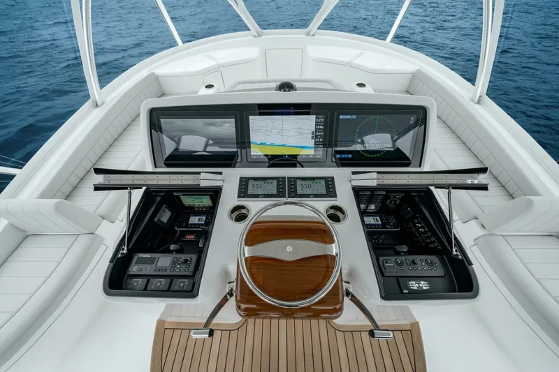 Slide: The Image of Viking 74 Convertible - 6137057