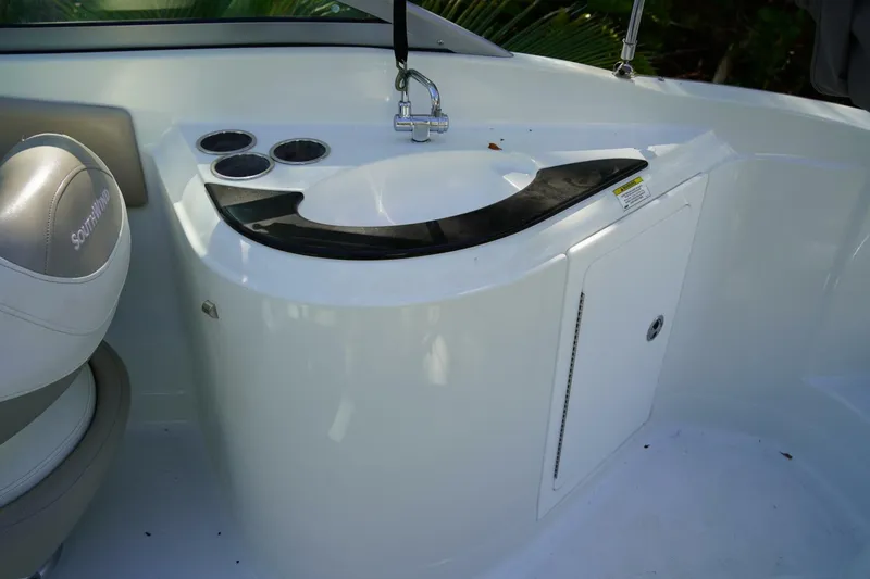 Slide: The Image of Southwind 2600 Sport Deck 2012 - 5380372