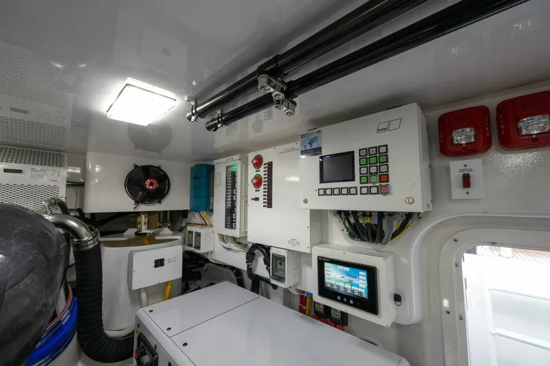 Slide: The Image of 2025 82 Viking Convertible Boujie Engine Room (12) - 6429136