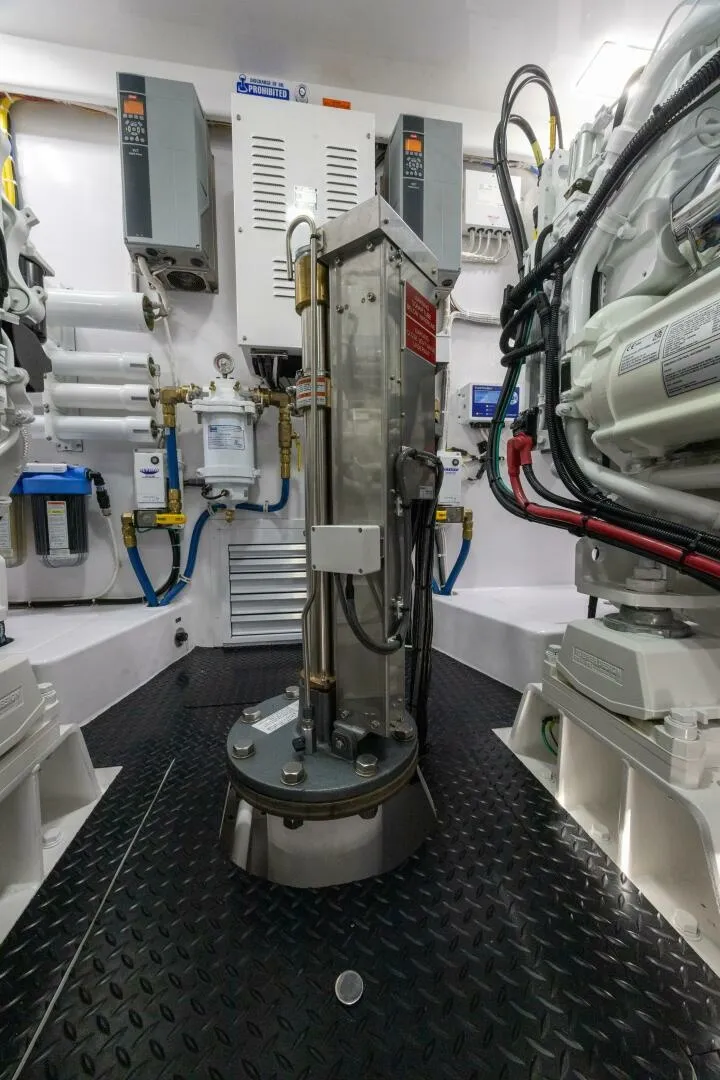 Slide: The Image of 2025 82 Viking Convertible Boujie Sonar - 6429138