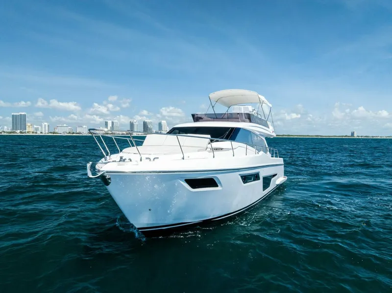 Slide: The Image of Ferretti Yachts 50 2024 - 5421574