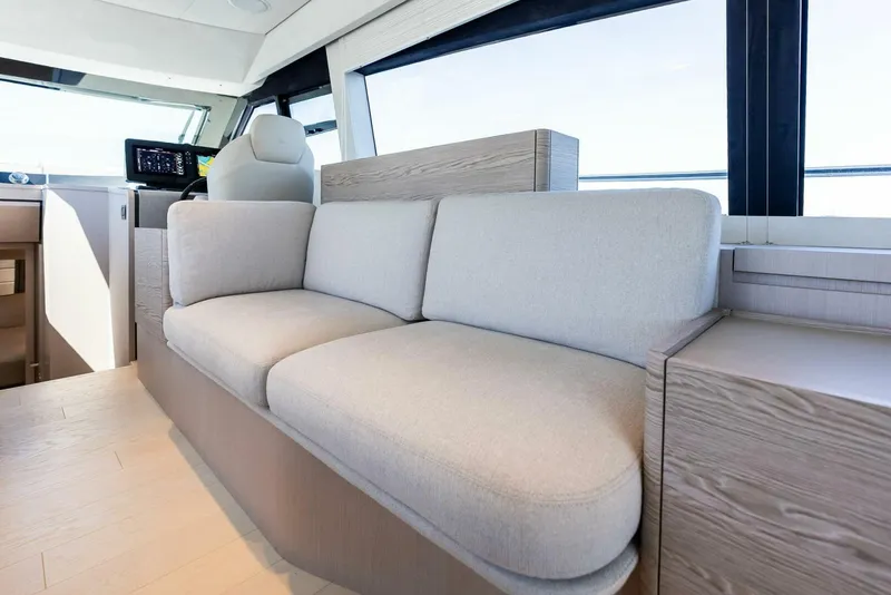 Slide: The Image of Ferretti Yachts 50 2024 - 5421620