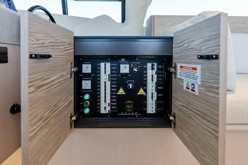 Slide: The Image of Ferretti Yachts 50 2024 - 5421627