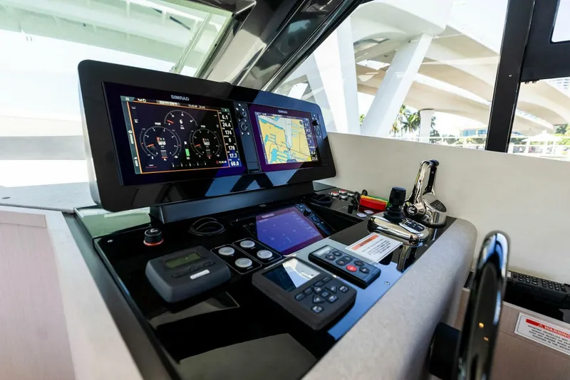 Slide: The Image of Ferretti Yachts 50 2024 - 5421631