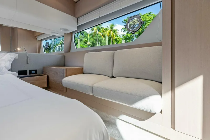 Slide: The Image of Ferretti Yachts 50 2024 - 5421638