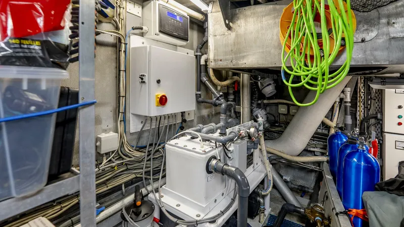 Slide: The Image of Stephens Brothers 100 1975 - 5455624