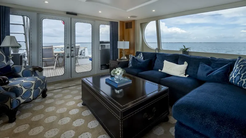 Slide: The Image of Saloon - 5455570