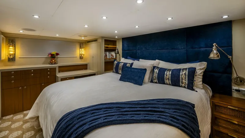 Slide: The Image of Stephens Brothers 100 1975 - 5455598