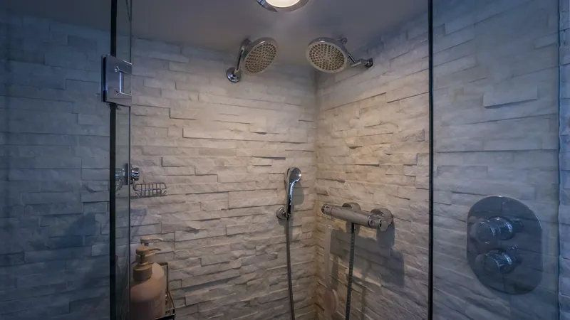 Slide: The Image of Stephens Brothers 100 1975 - 5455603