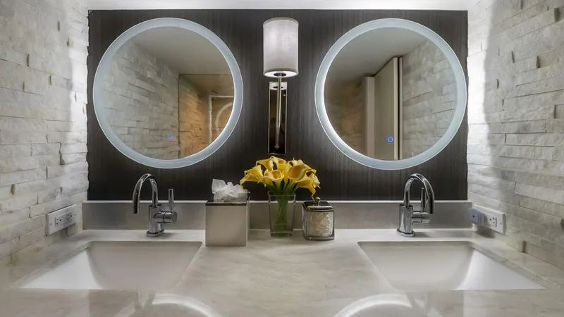 Slide: The Image of Stephens Brothers 100 1975 - 5455604