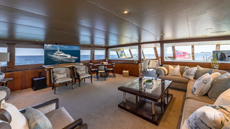 Slide: The Image of Feadship 131 1985 - 5381300