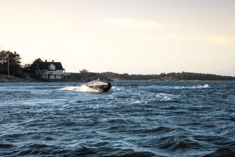 Slide: The Image of Iron 767 T-Top 2026 - 5381884