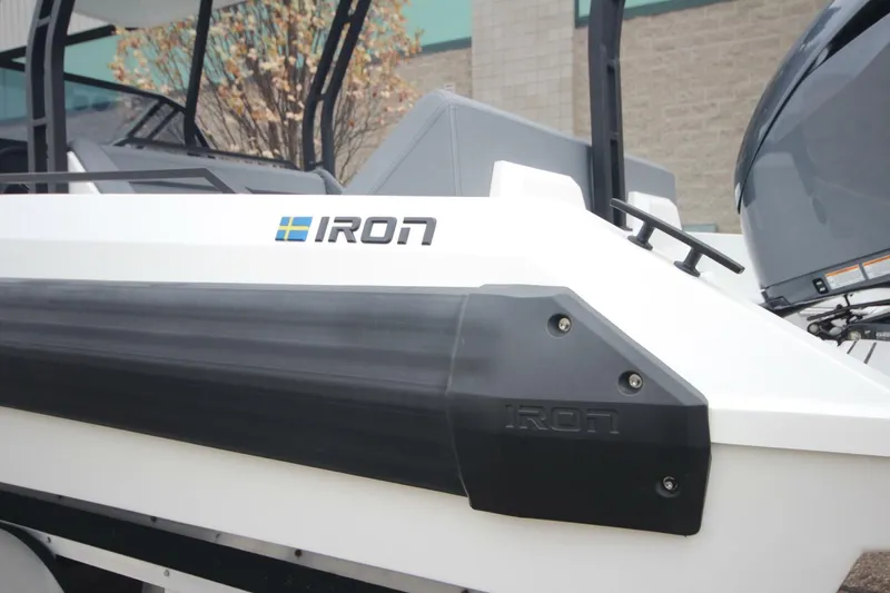 Slide: The Image of Iron 767 T-Top 2026 - 5804525