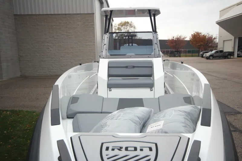 Slide: The Image of Iron 767 T-Top 2026 - 5804530