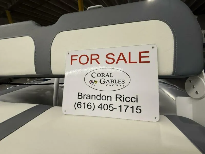 Slide: The Image of Highfield Classic 400 Hypalon 2025 - 5382197