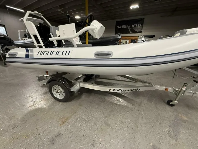 Slide: The Image of Highfield Classic 400 Hypalon 2025 - 5382193