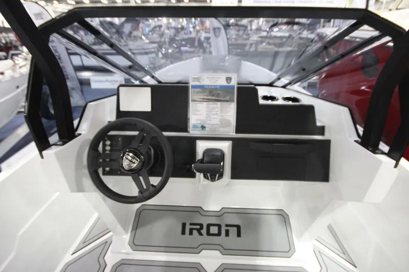 Slide: The Image of Iron 827 T-Top 2026 - 5884394