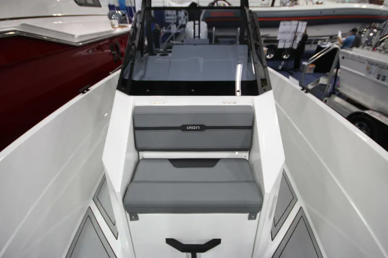 Slide: The Image of Iron 827 T-Top 2026 - 5884397