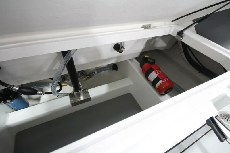 Slide: The Image of Iron 827 T-Top 2026 - 5884405