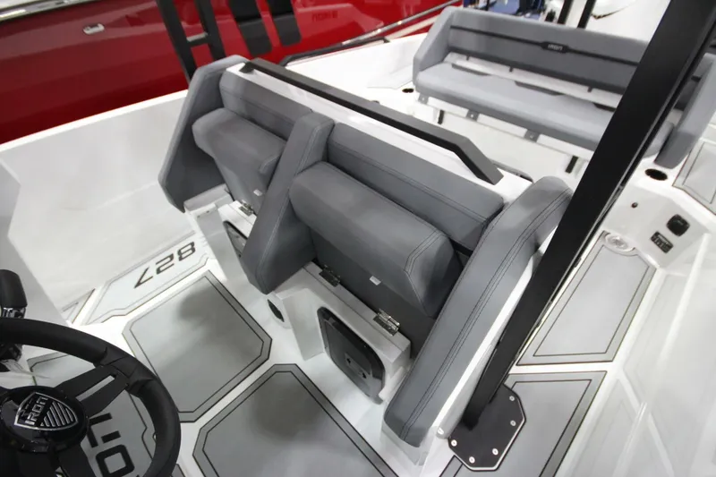 Slide: The Image of Iron 827 T-Top 2026 - 5884391