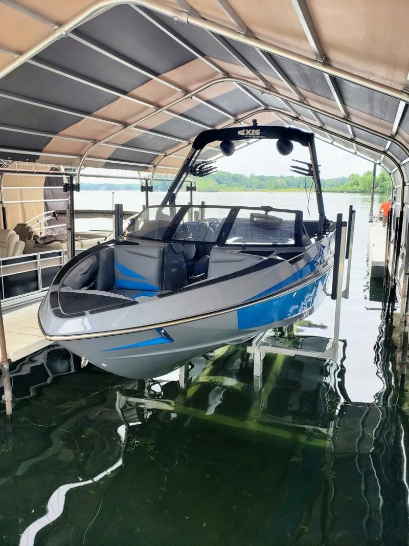 Slide: The Image of Axis T23 2020 - 5407521