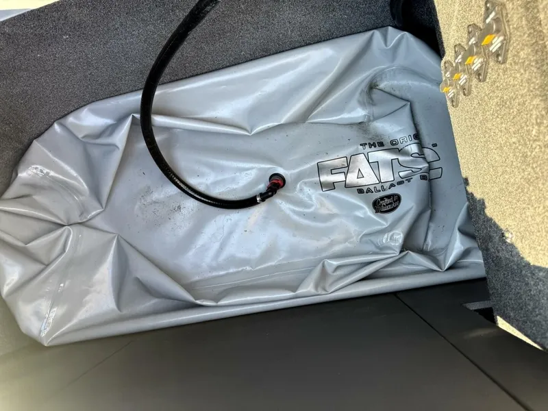Slide: The Image of Axis T23 2020 - 7509900