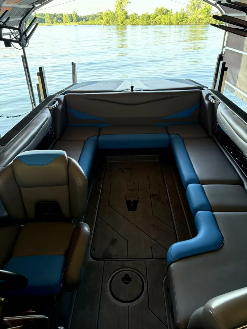 Slide: The Image of Axis T23 2020 - 5471226