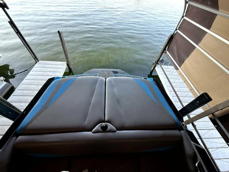 Slide: The Image of Axis T23 2020 - 5471237