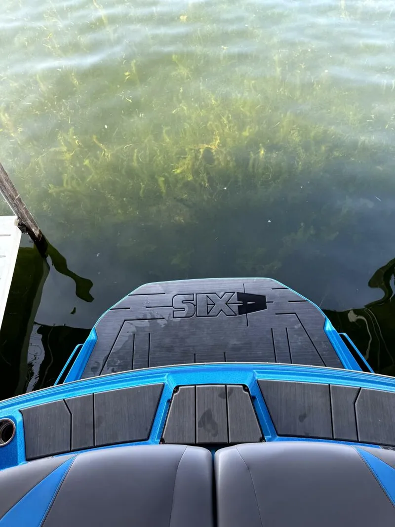 Slide: The Image of Axis T23 2020 - 5471238