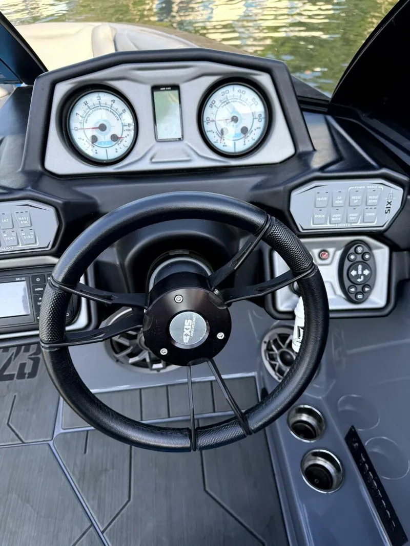 Slide: The Image of Axis T23 2020 - 5471097