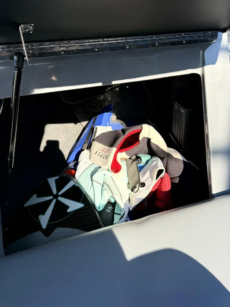 Slide: The Image of Axis T23 2020 - 5471124