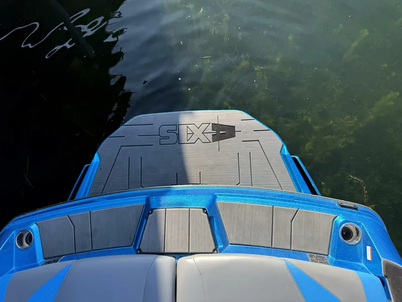 Slide: The Image of Axis T23 2020 - 5471131