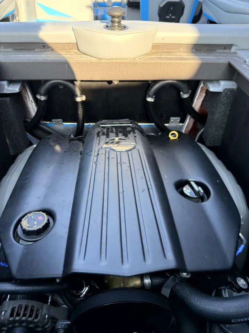 Slide: The Image of Axis T23 2020 - 5471175