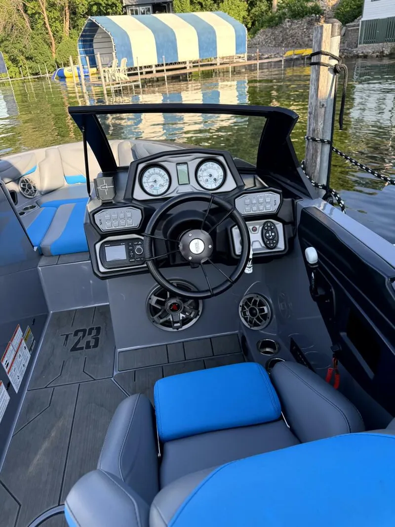 Slide: The Image of Axis T23 2020 - 5471145