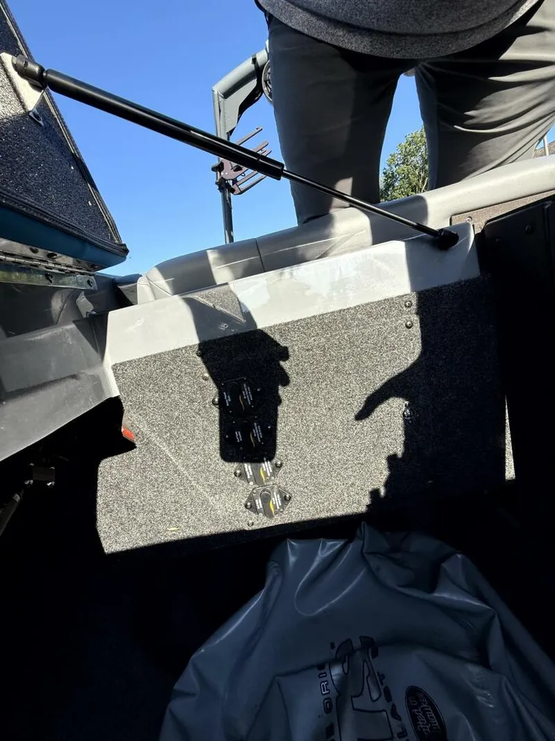 Slide: The Image of Axis T23 2020 - 5471169