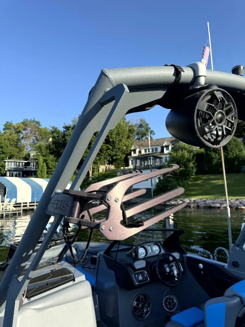 Slide: The Image of Axis T23 2020 - 5471154