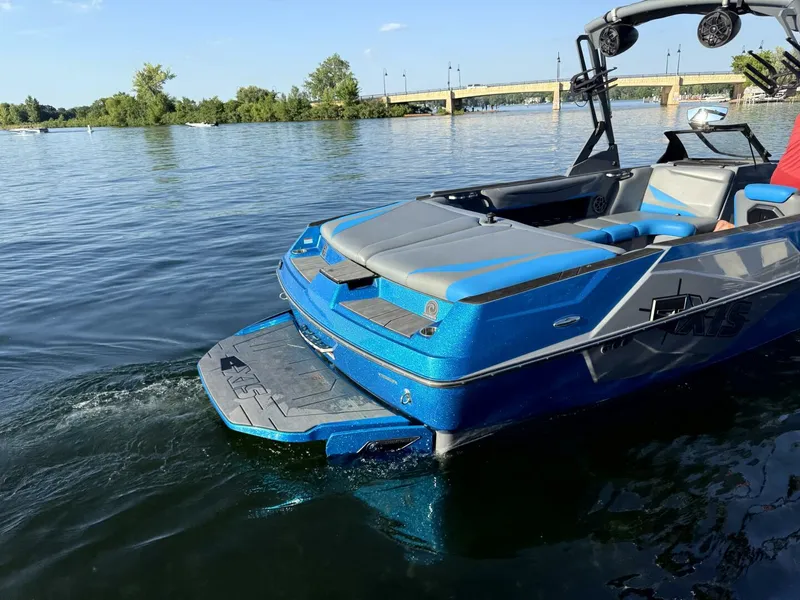 Slide: The Image of Axis T23 2020 - 5471180