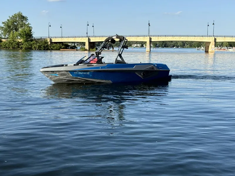 Slide: The Image of Axis T23 2020 - 5471182