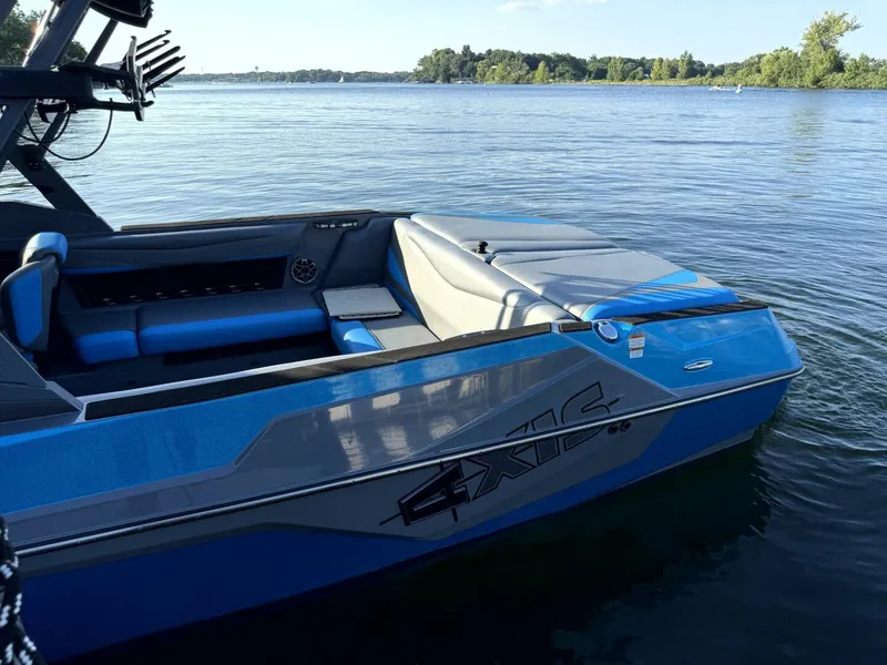 Slide: The Image of Axis T23 2020 - 5471189