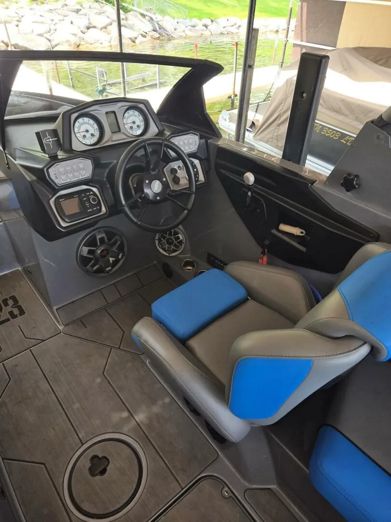 Slide: The Image of Axis T23 2020 - 5407526